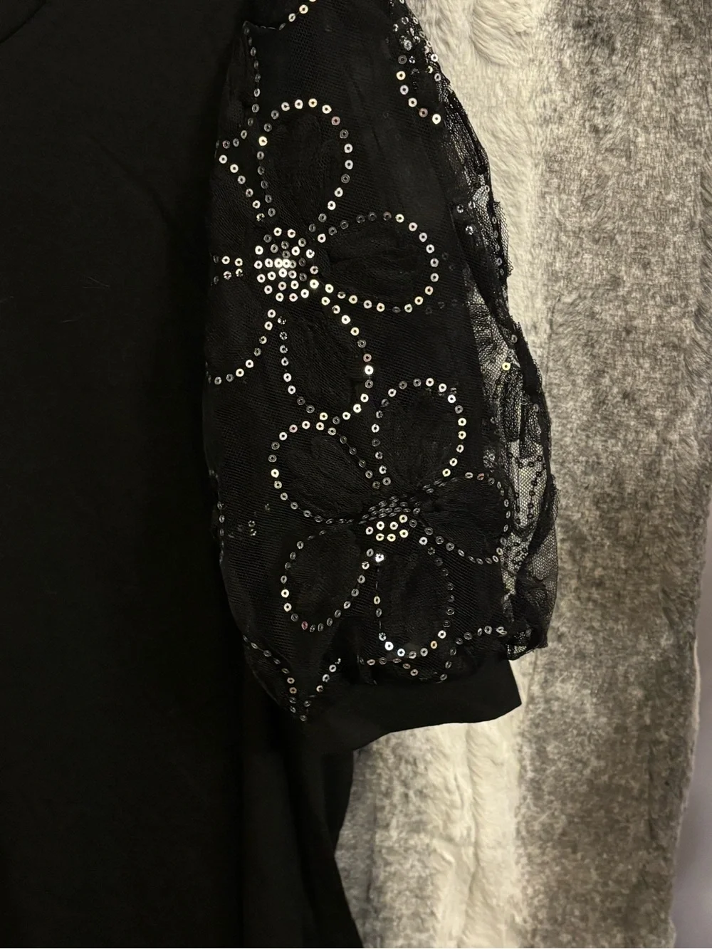 BloomChic Black Puff Sleeve Top with Sheer Embellished Sleeves size 2X (18-20)